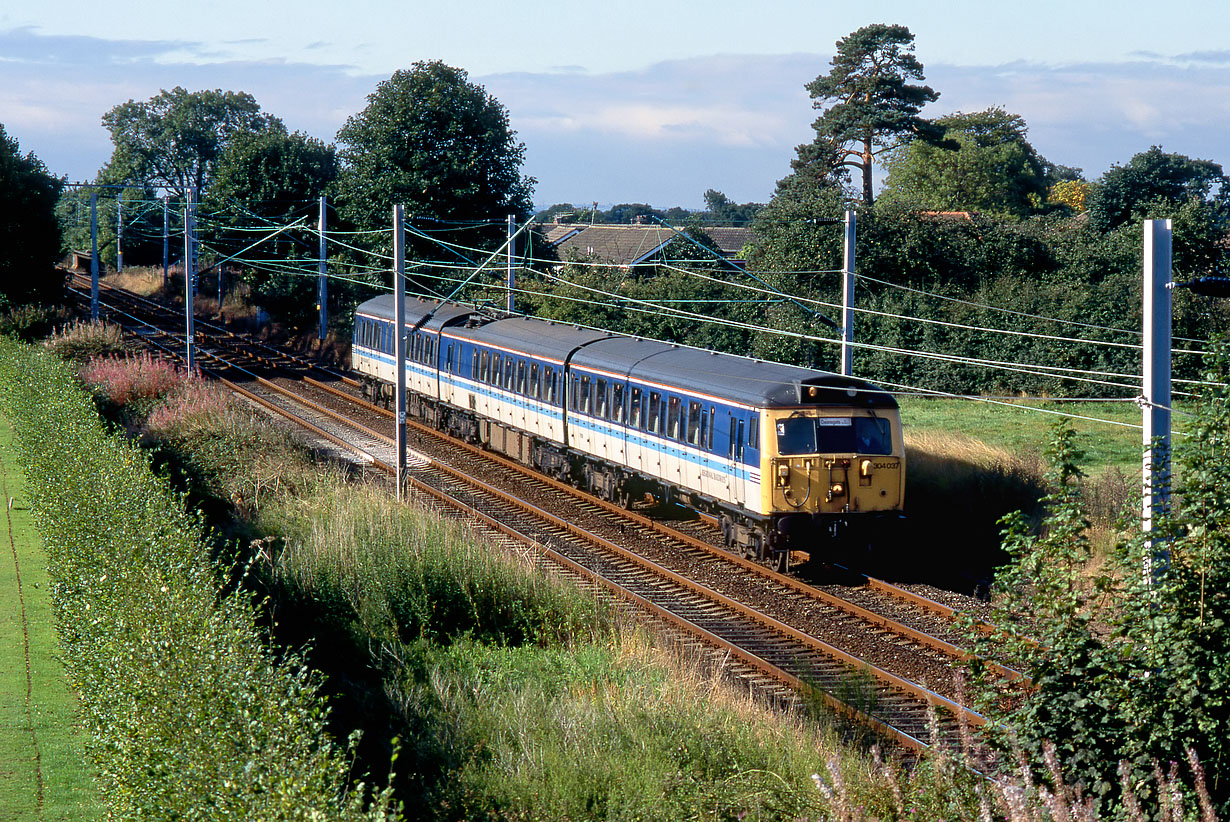 304037 Holmes Chapel 17 September 1994