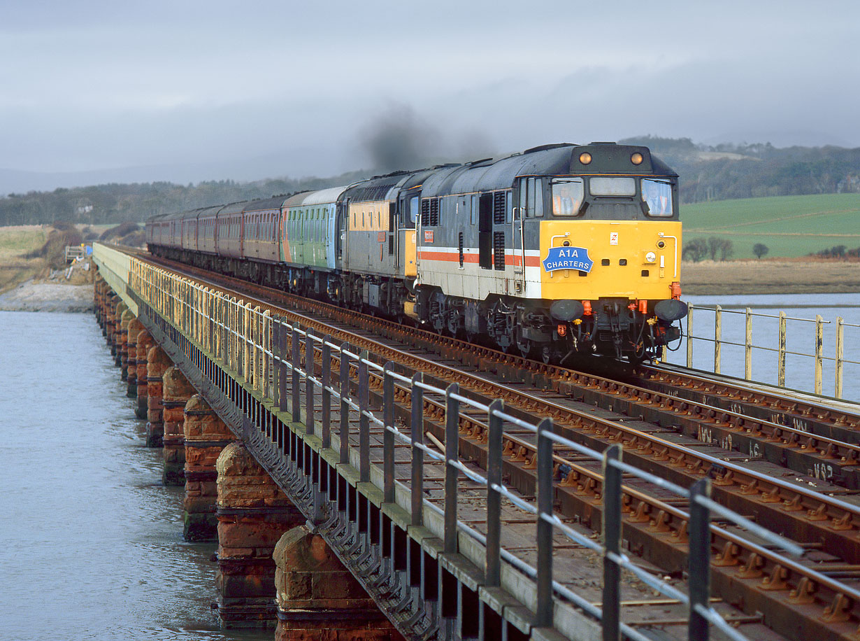 31405 & 33202 Eskmeals Viaduct 8 February 1997