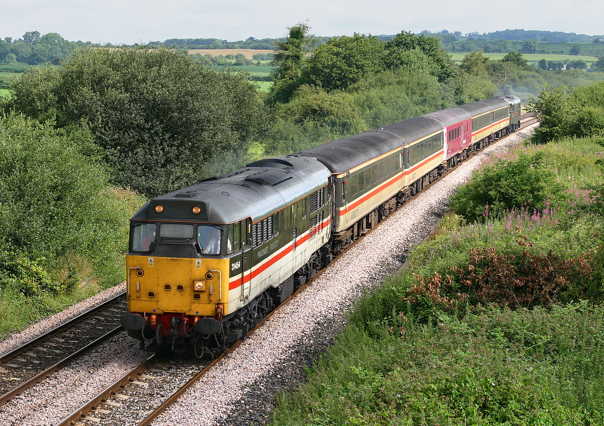 31454 Upton Noble 24 July 2004