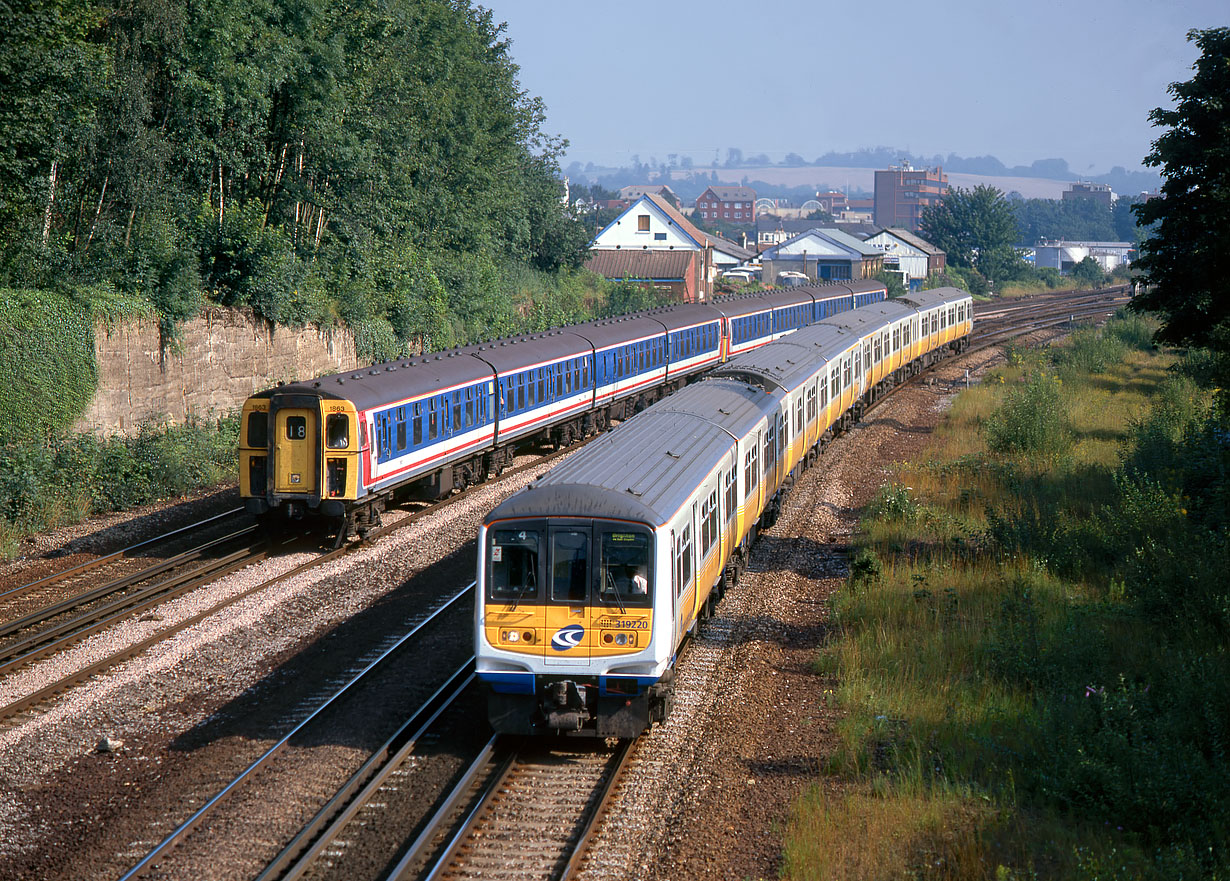 319220 & 1863 Earlswood 9 August 1997