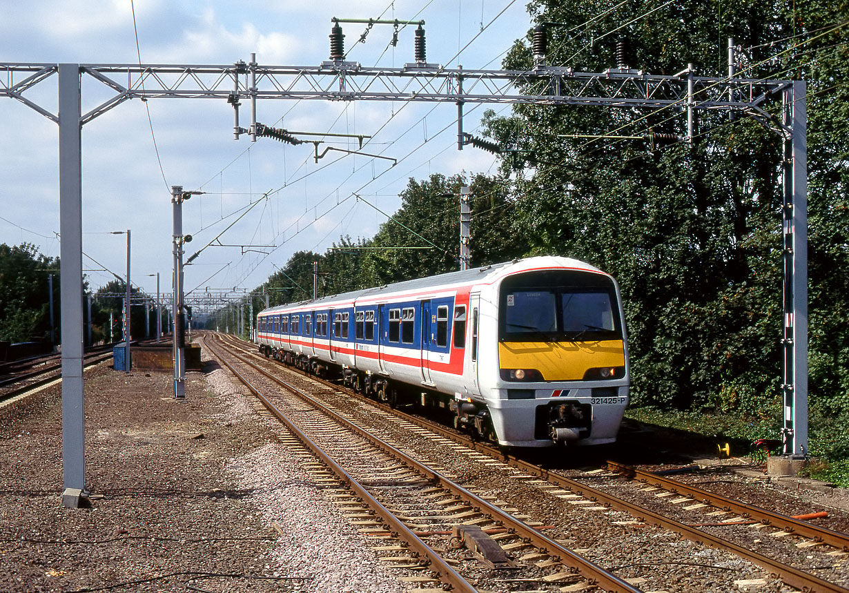 321425 Hemel Hempstead 2 September 1990