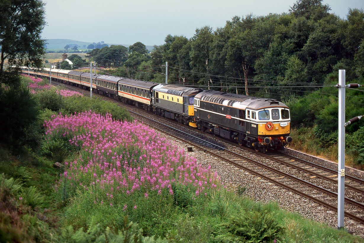 33008 & 33026 Greenholme 30 July 1995