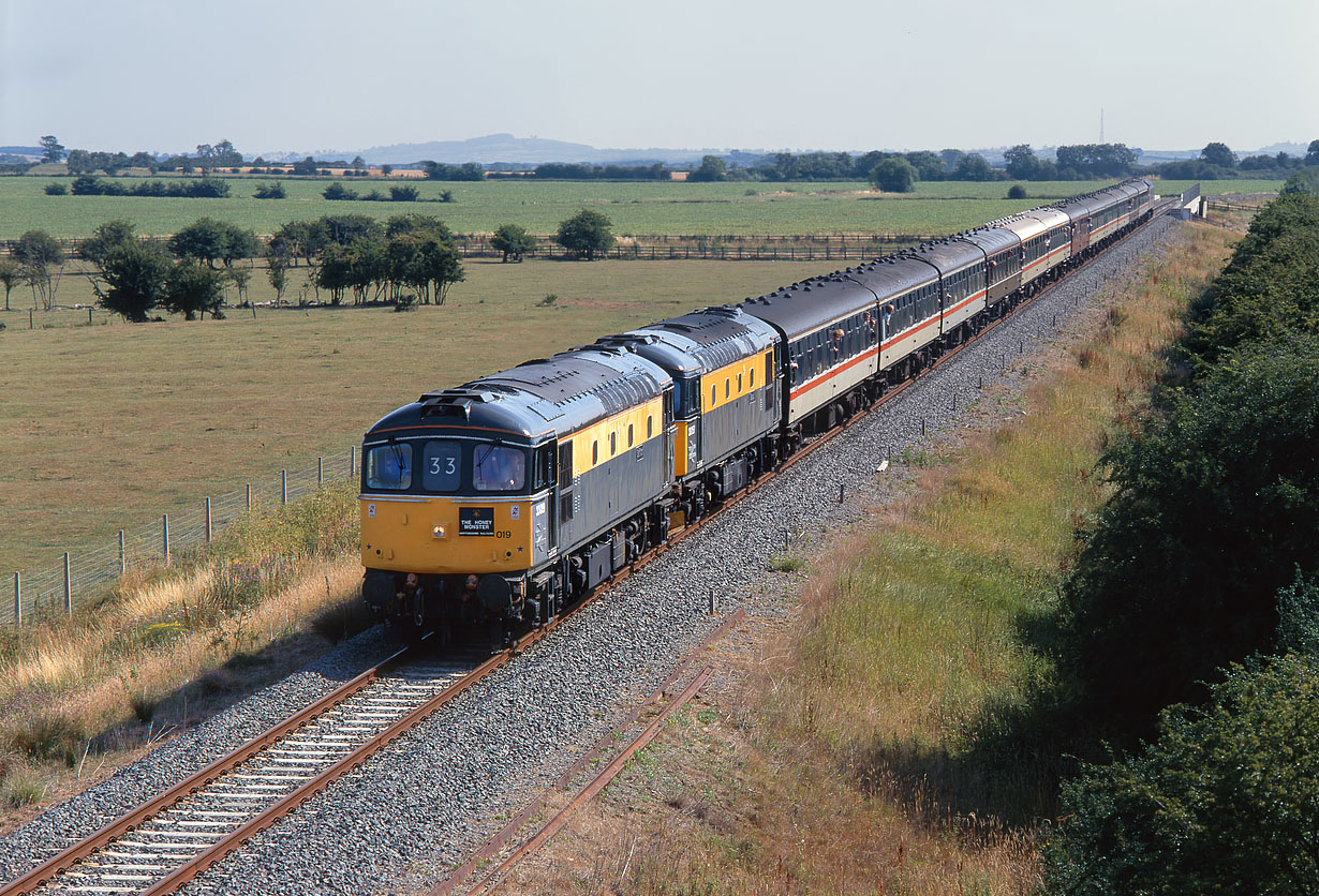 33019 & 33057 Kineton 29 July 1995