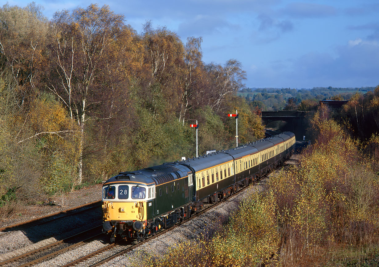 33103 Woofferton 6 November 1999