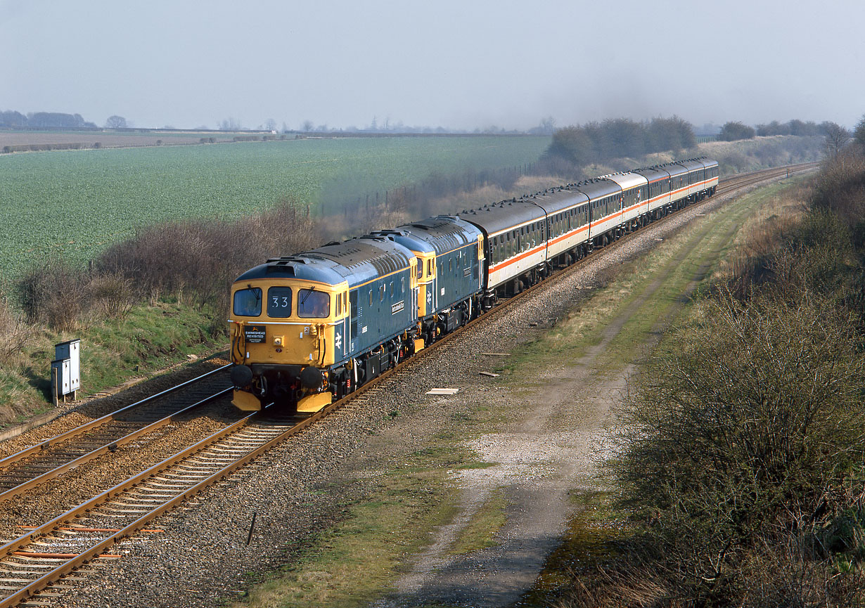 33116 & 33051 Saxondale 22 March 1997