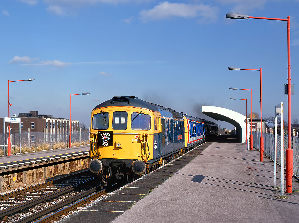 33116 Tolworth 4 March 1995