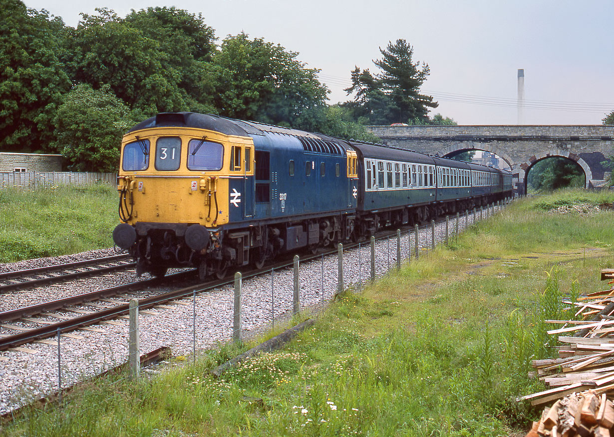 33117 Bletchingdon 17 June 1983