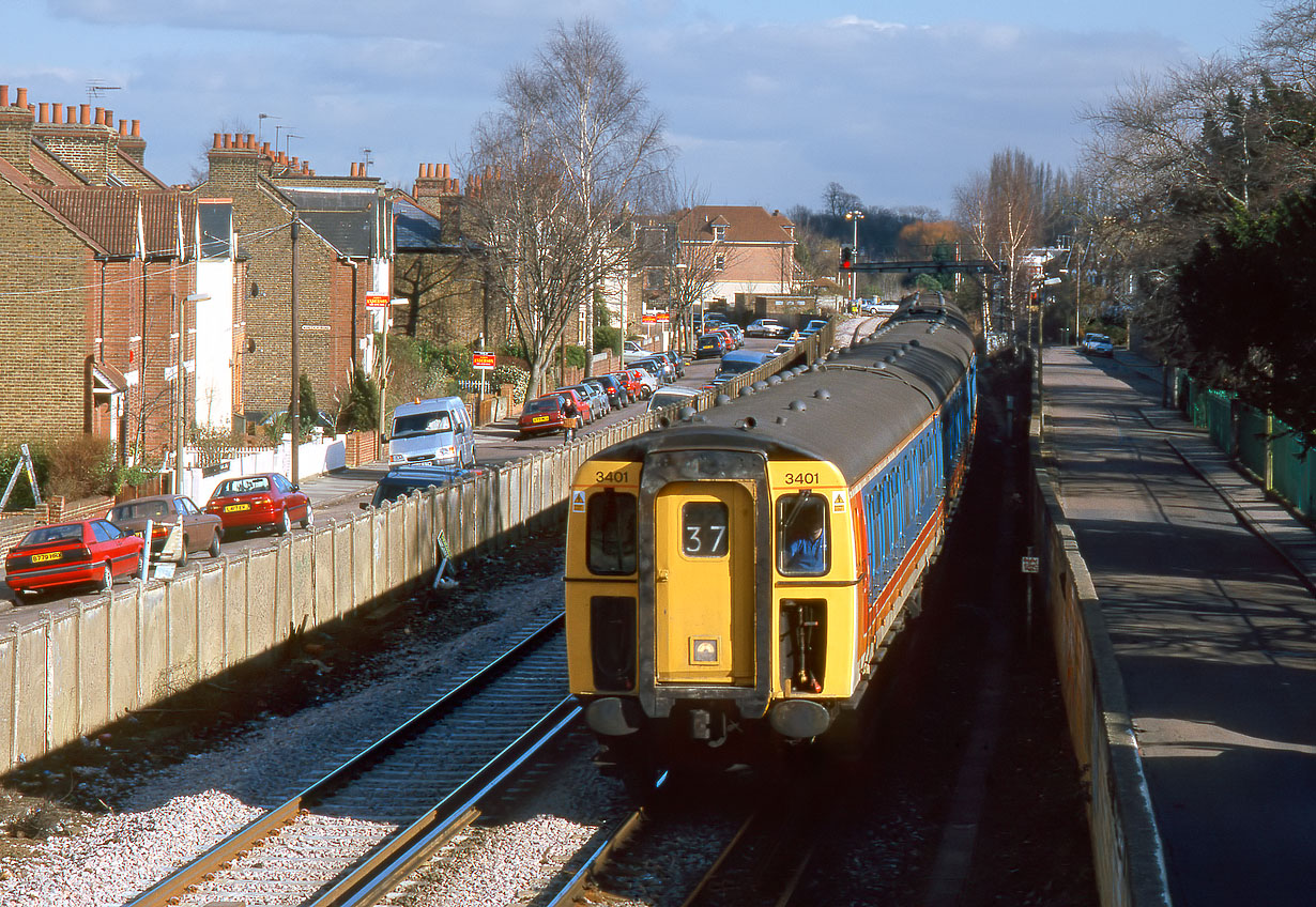 3401 Mortlake 24 February 2001