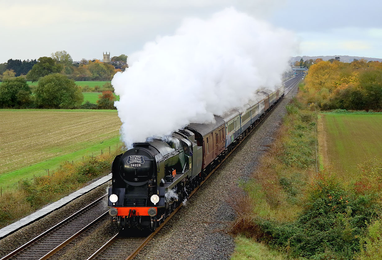 34028 Islip (Brookfurlong Farm) 25 October 2025