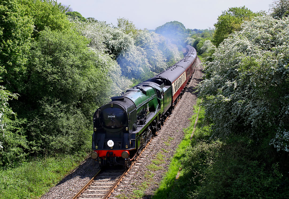 34046 Finstock 17 May 2014