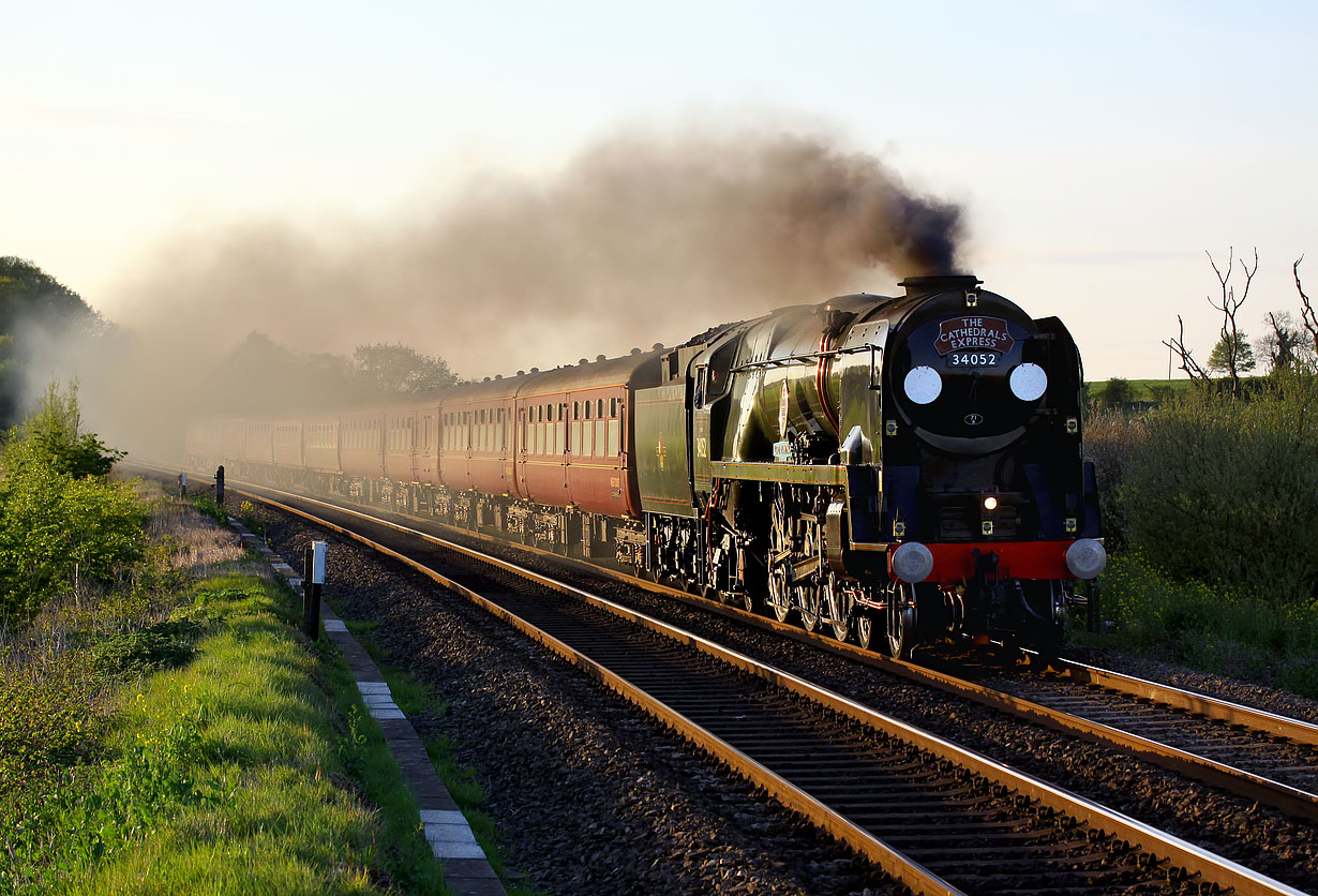 34046 Kings Sutton 22 April 2017