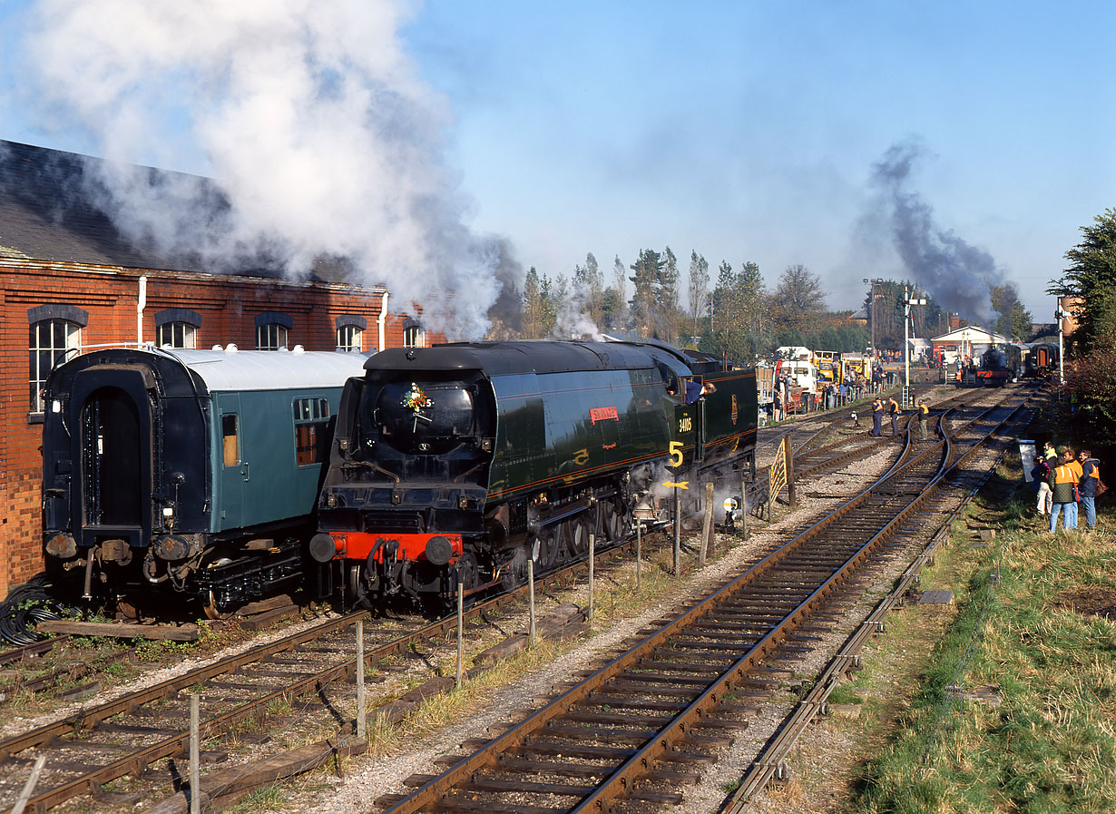 34105 Toddington 17 October 1993