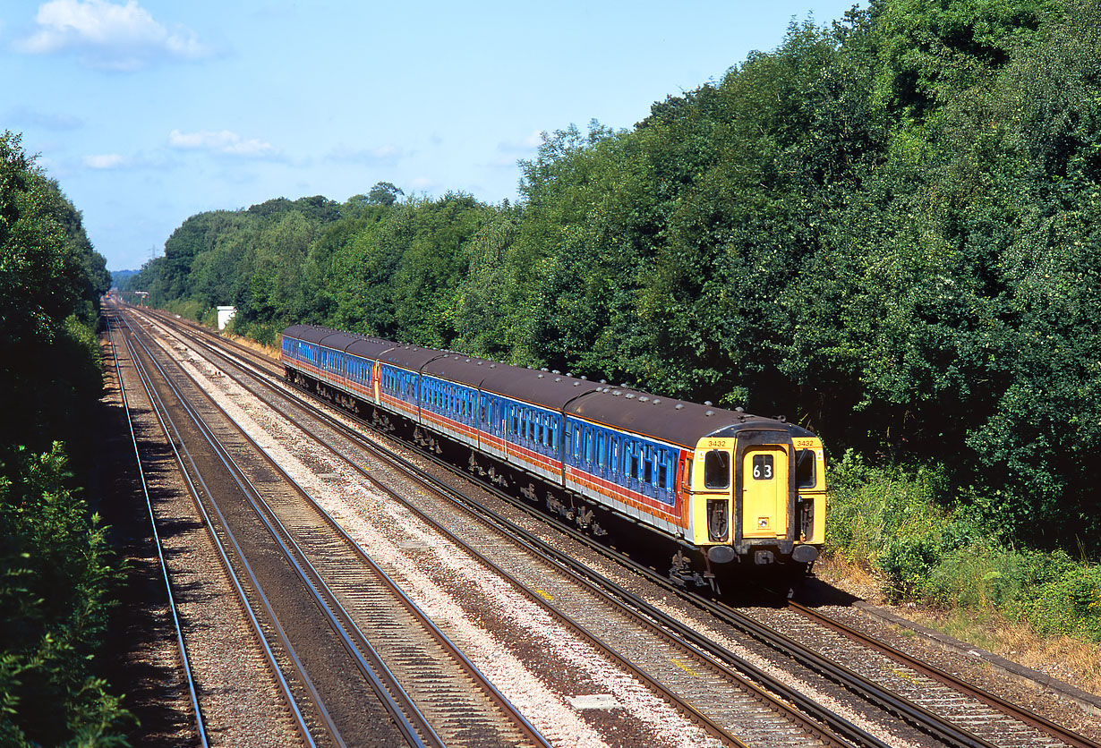3432 & 3812 Old Basing 16 July 2001