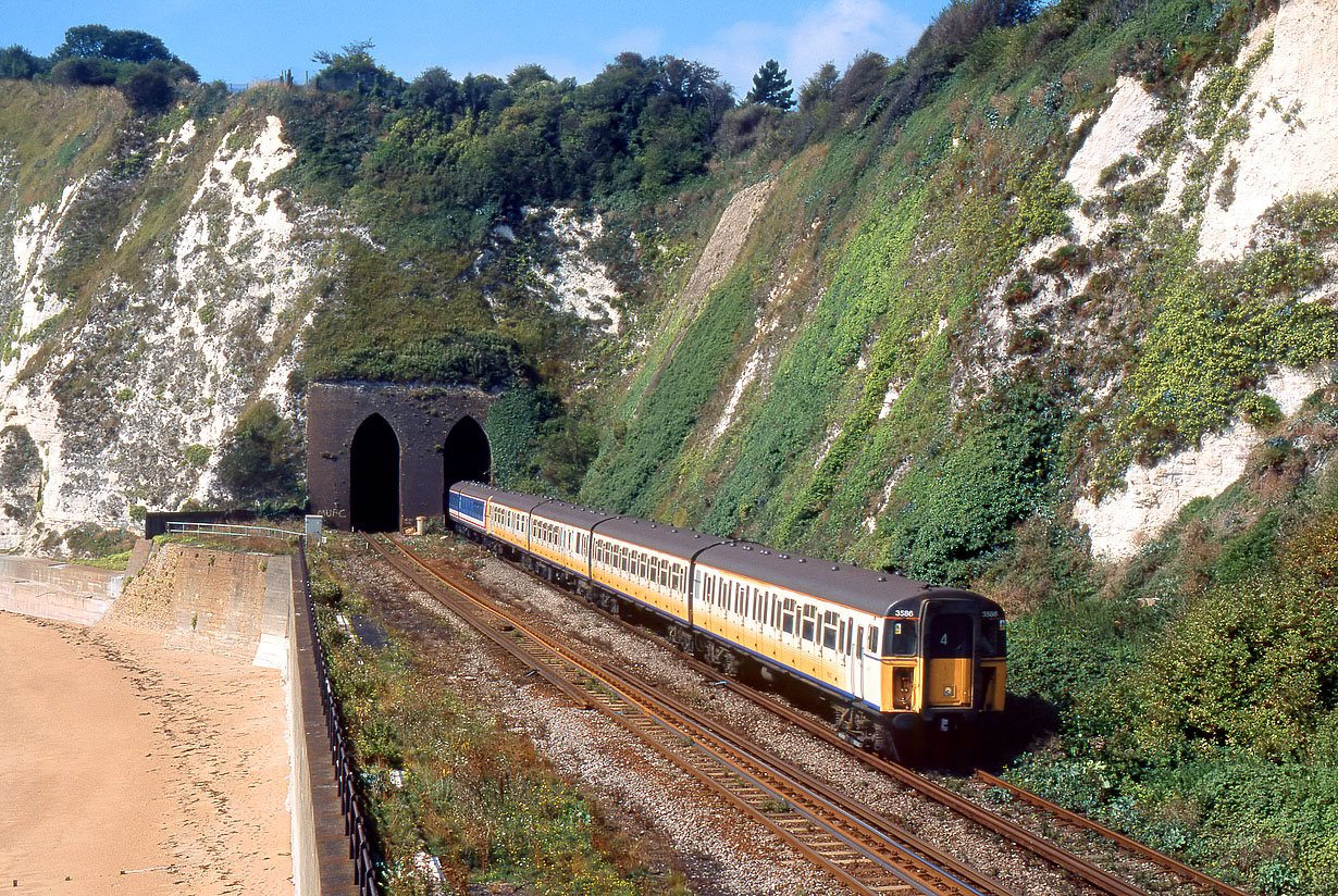 3586 & 3451 Shakespeare Tunnel 28 August 1999