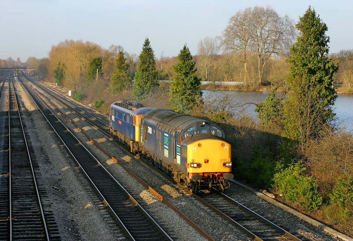 37038 & 87022 Hinksey 2 January 2008