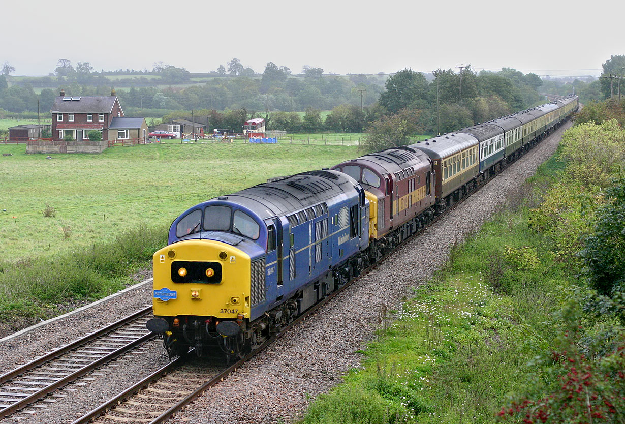 37047 & 37109 Cam & Dursley 18 September 2004