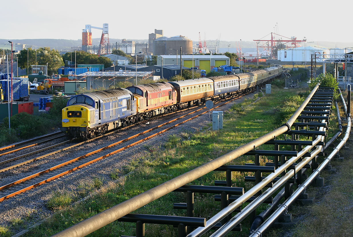 37047 & 37109 Hallen Marsh Junction 18 September 2004