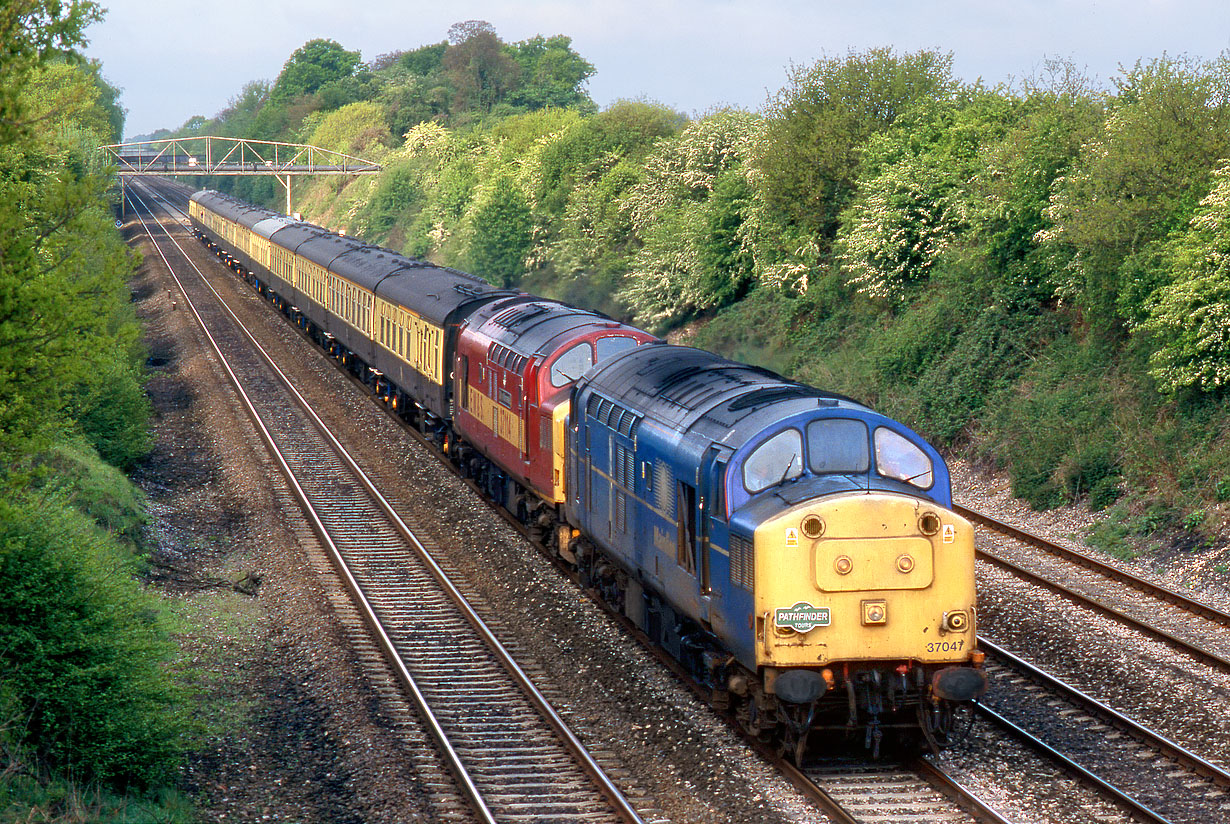 37047 & 37114 Shittesbrooke 3 May 2003