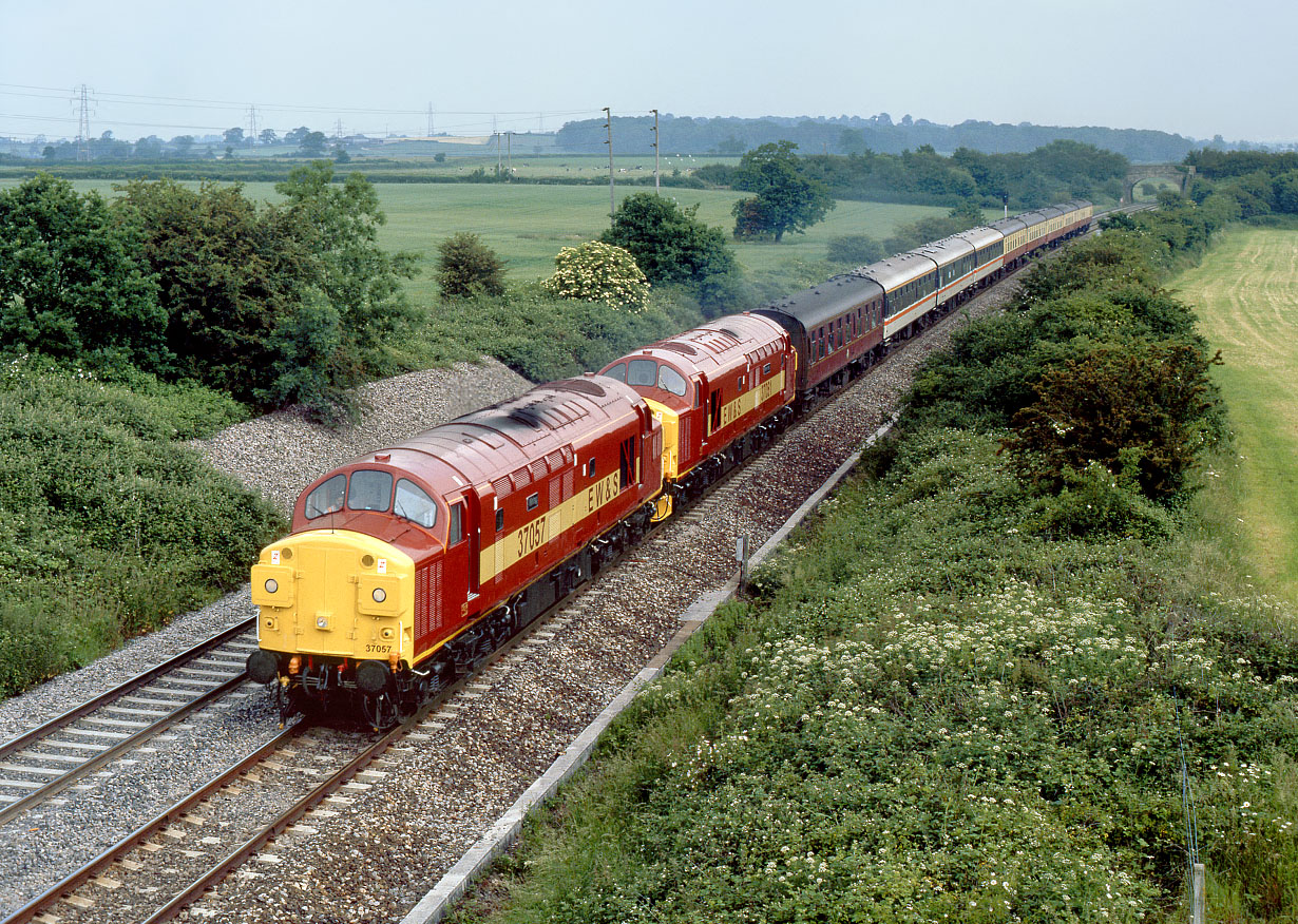 37057 & 37051 Clink 21 June 1996