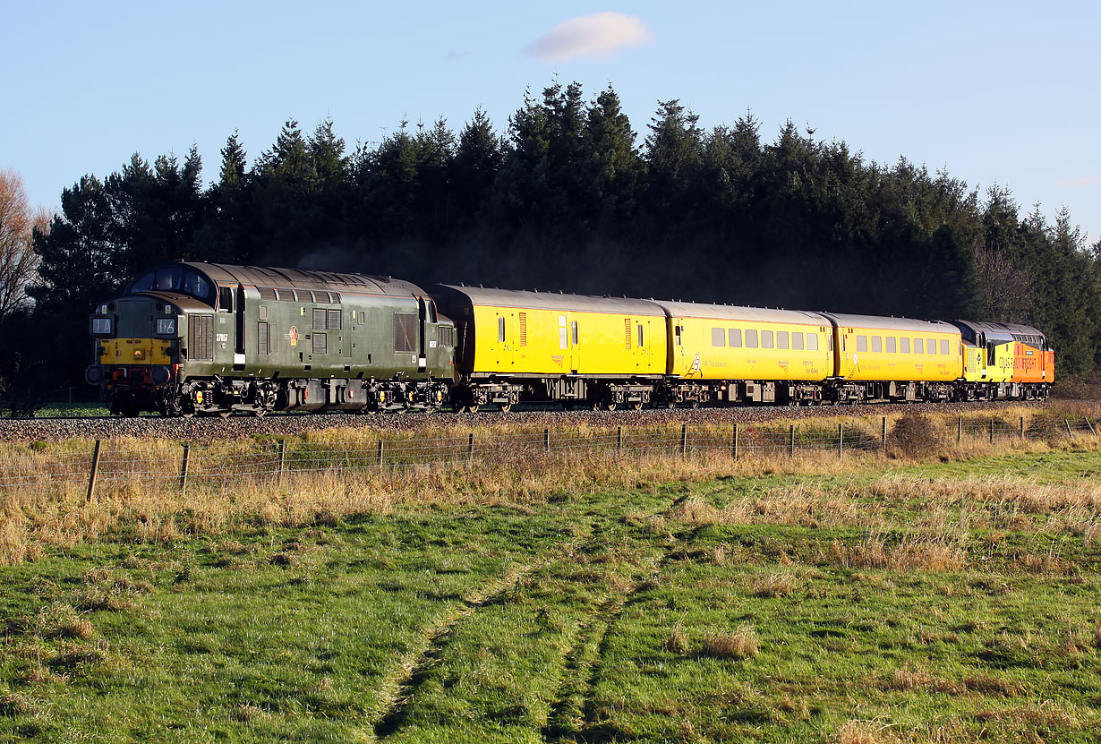 37057 Lyneham 30 November 2017