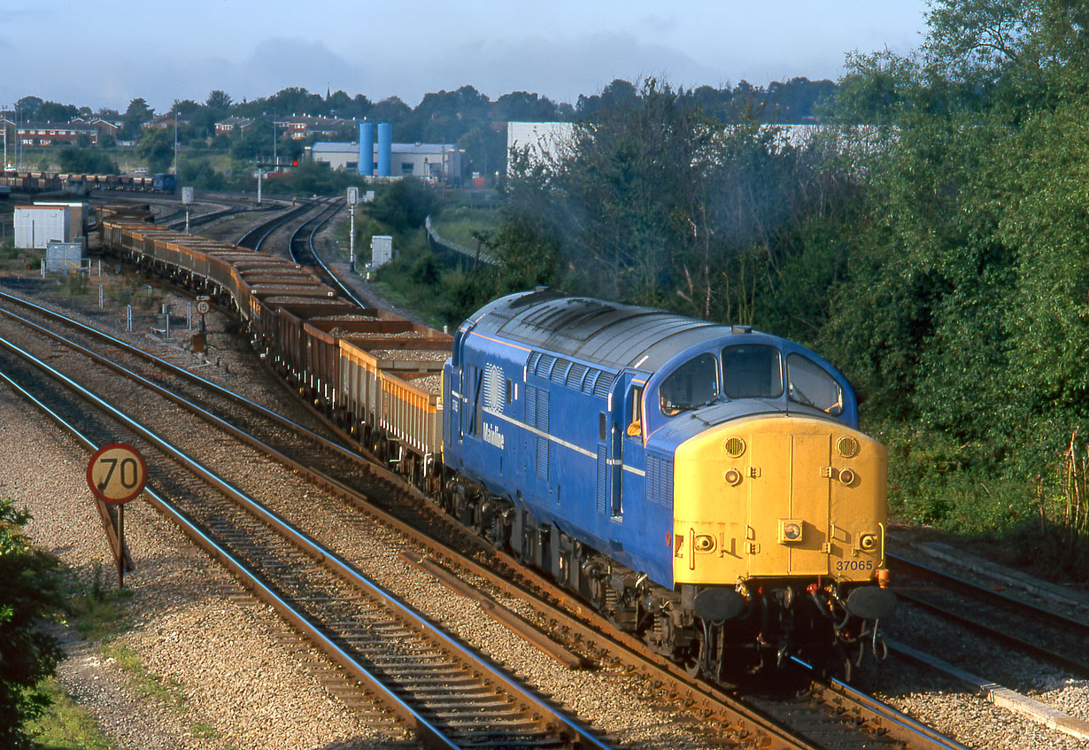 37065 Didcot North Junction 2 July 1997