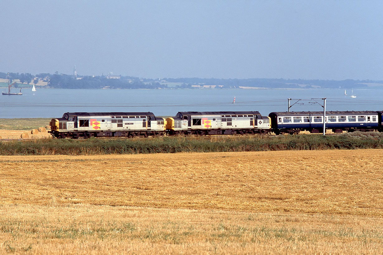 37113 & 37252 Bradfield 26 August 1991