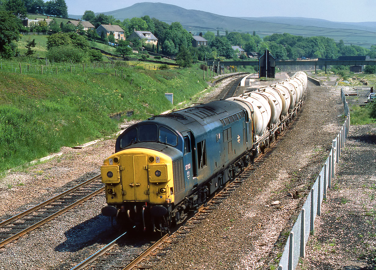 37113 Chinley 19 June 1984