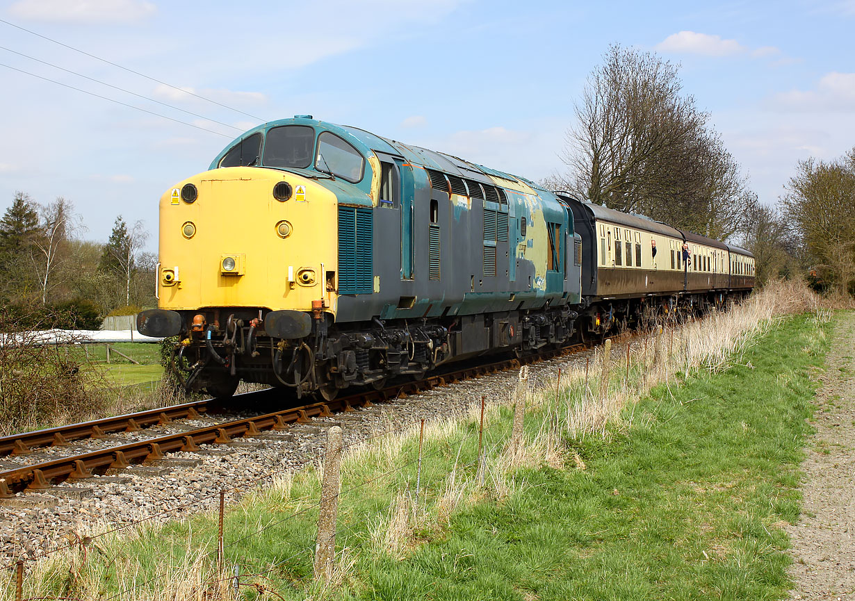 37116 Bledlow 21 April 2013