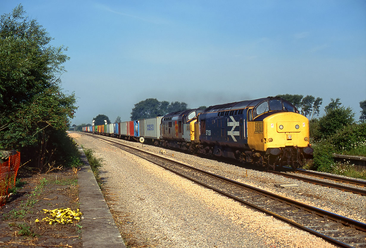 37128 & 37068 Wantage Road 29 July 1992