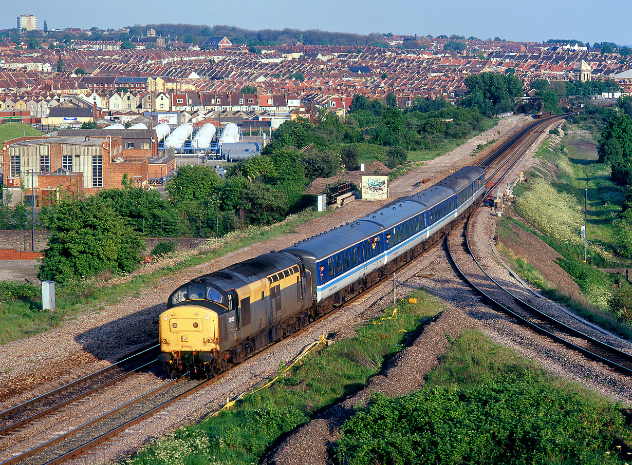 37158 Narroways Hill Junction 16 May 1992