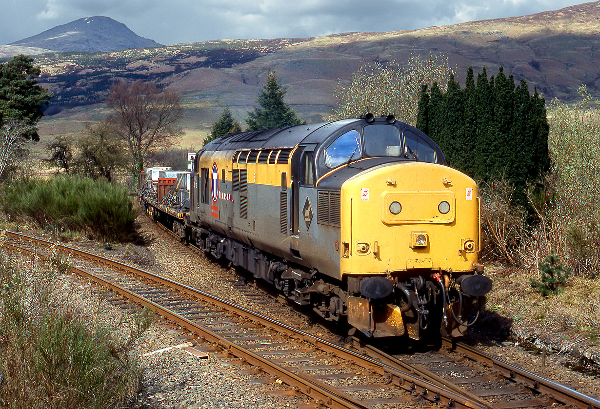 37170 Crianlarich 28 April 1998