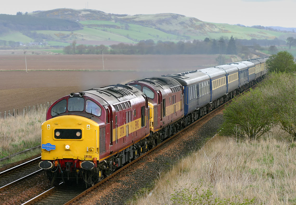 37174 & 37109 Forteviot 12 April 2004