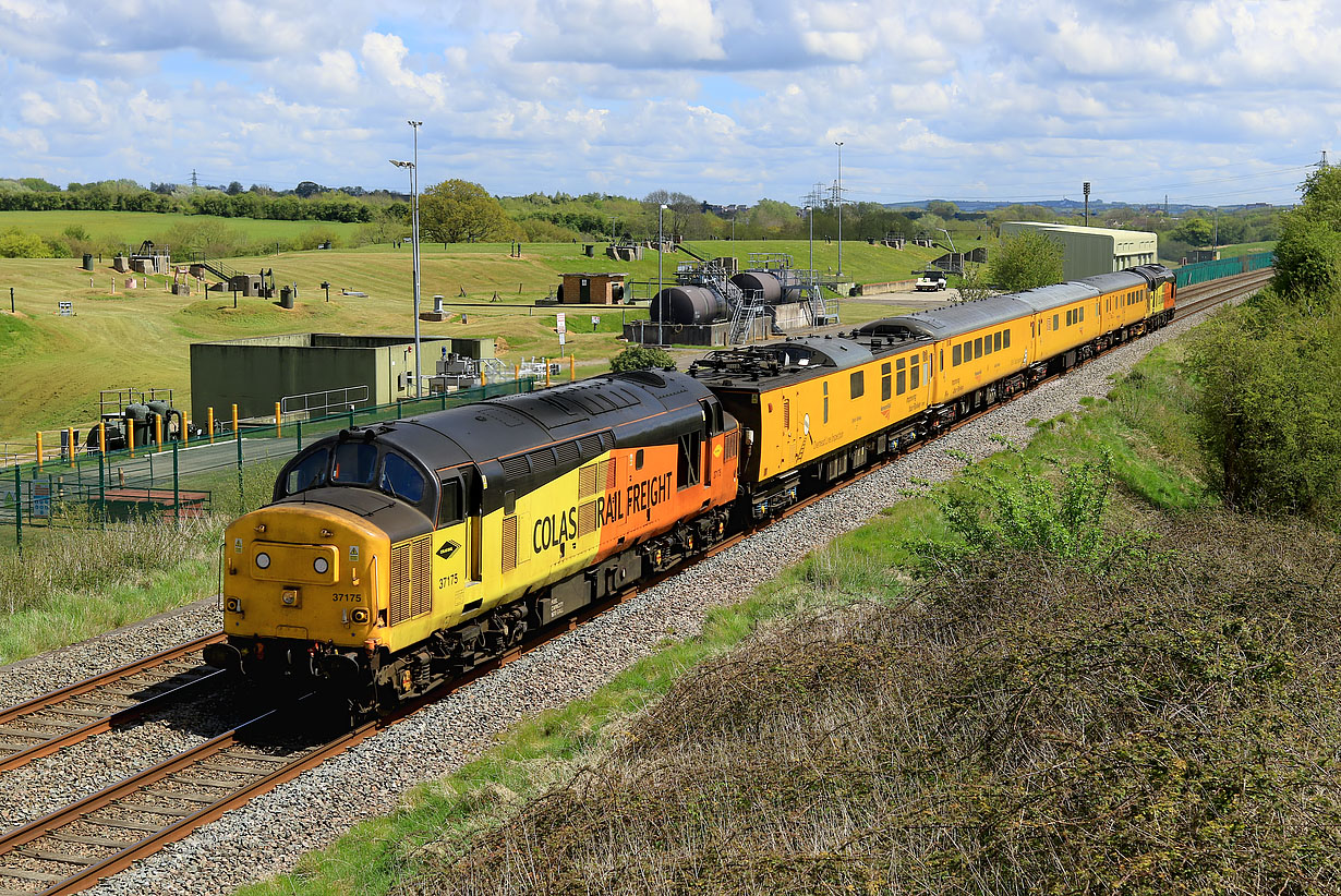 37175 Bremell Sidings 11 May 2021