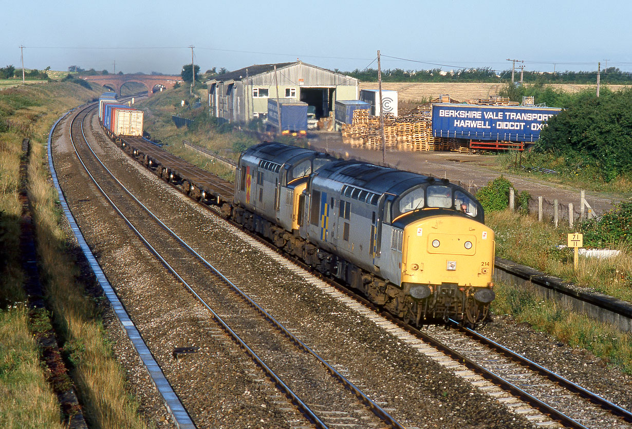 37214 & 37185 Shrivenham 4 September 1992