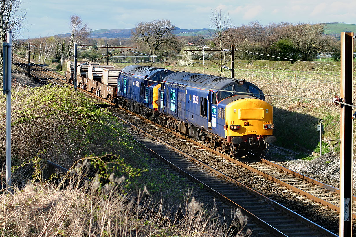 37218 & 37602 Bilsborrow 12 April 2004