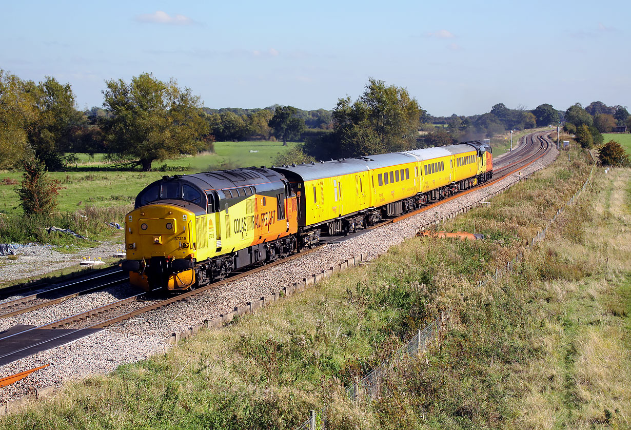 37219 Shrivenham (Ashbury Crossing) 5 October 2016