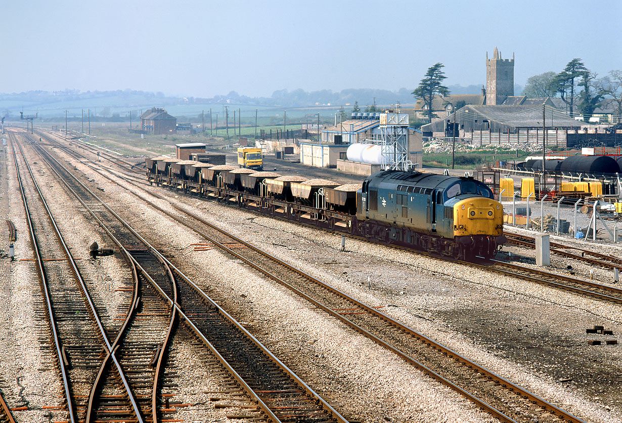 37230 Severn Tunnel Junction 15 April 1991