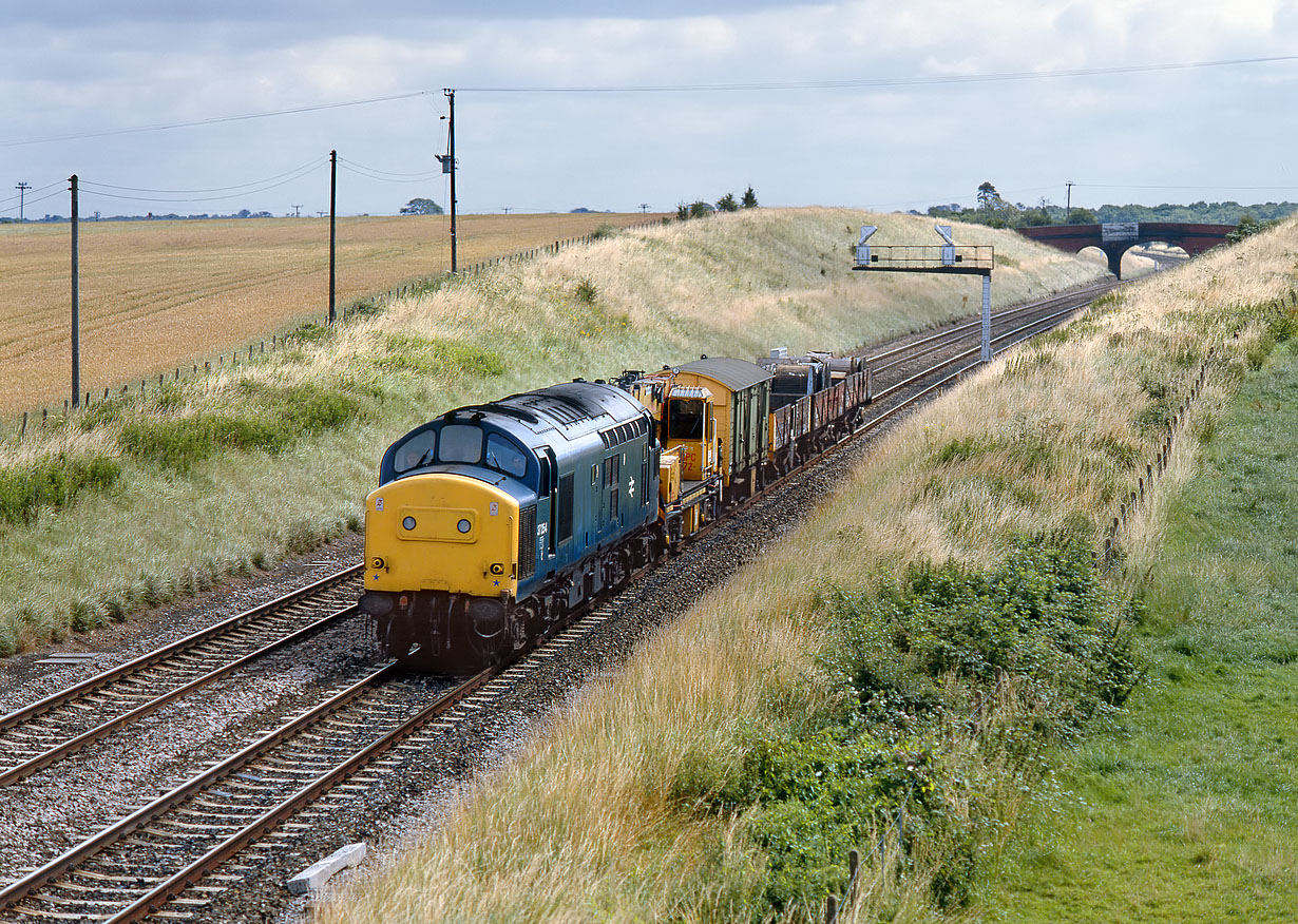 37254 Bourton 1 August 1987