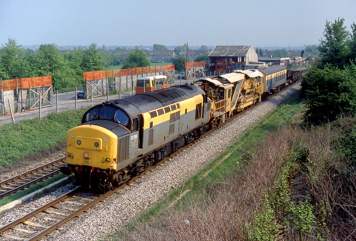 37258 Patchway 29 April 1993