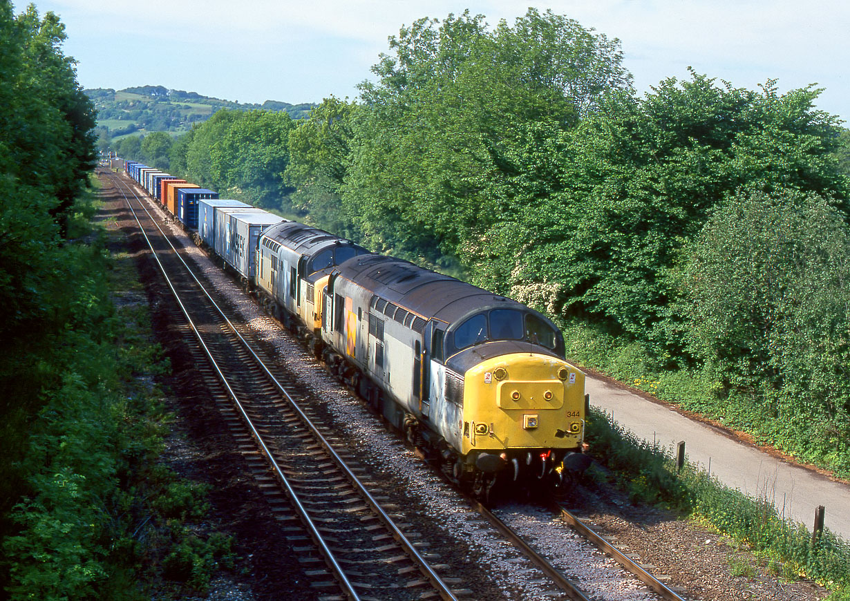 37344 & 37131 Duffield 8 June 1996