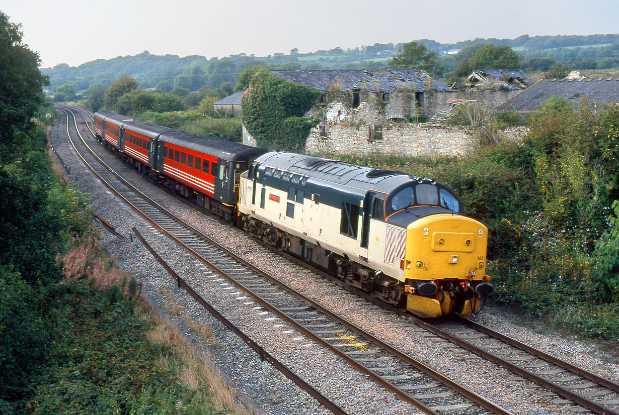 37402 Llangewydd 20 September 2003