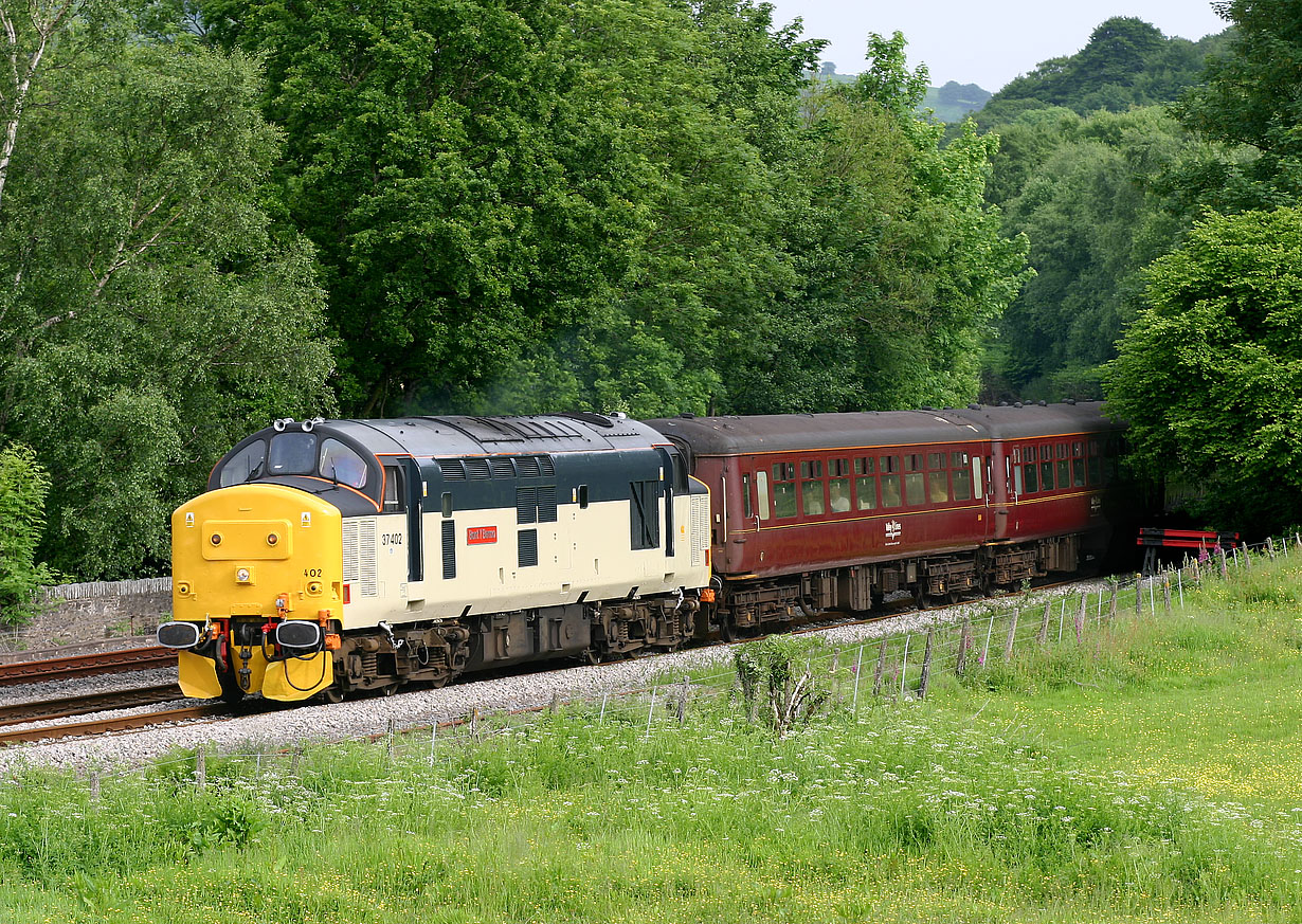 37402 Ystrad Mynach 7 June 2003