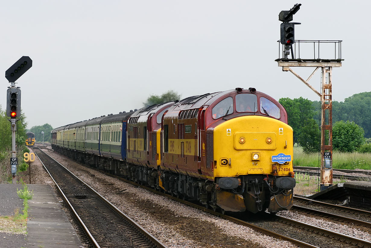 37406 & 37417 Church Fenton 24 June 2006