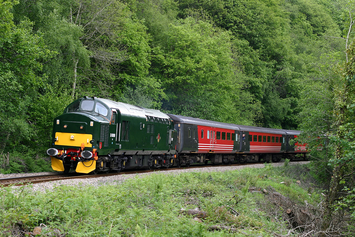 37411 Bargoed 28 May 2005