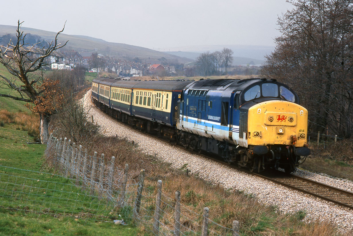 37414 Pontlottyn 18 March 2000