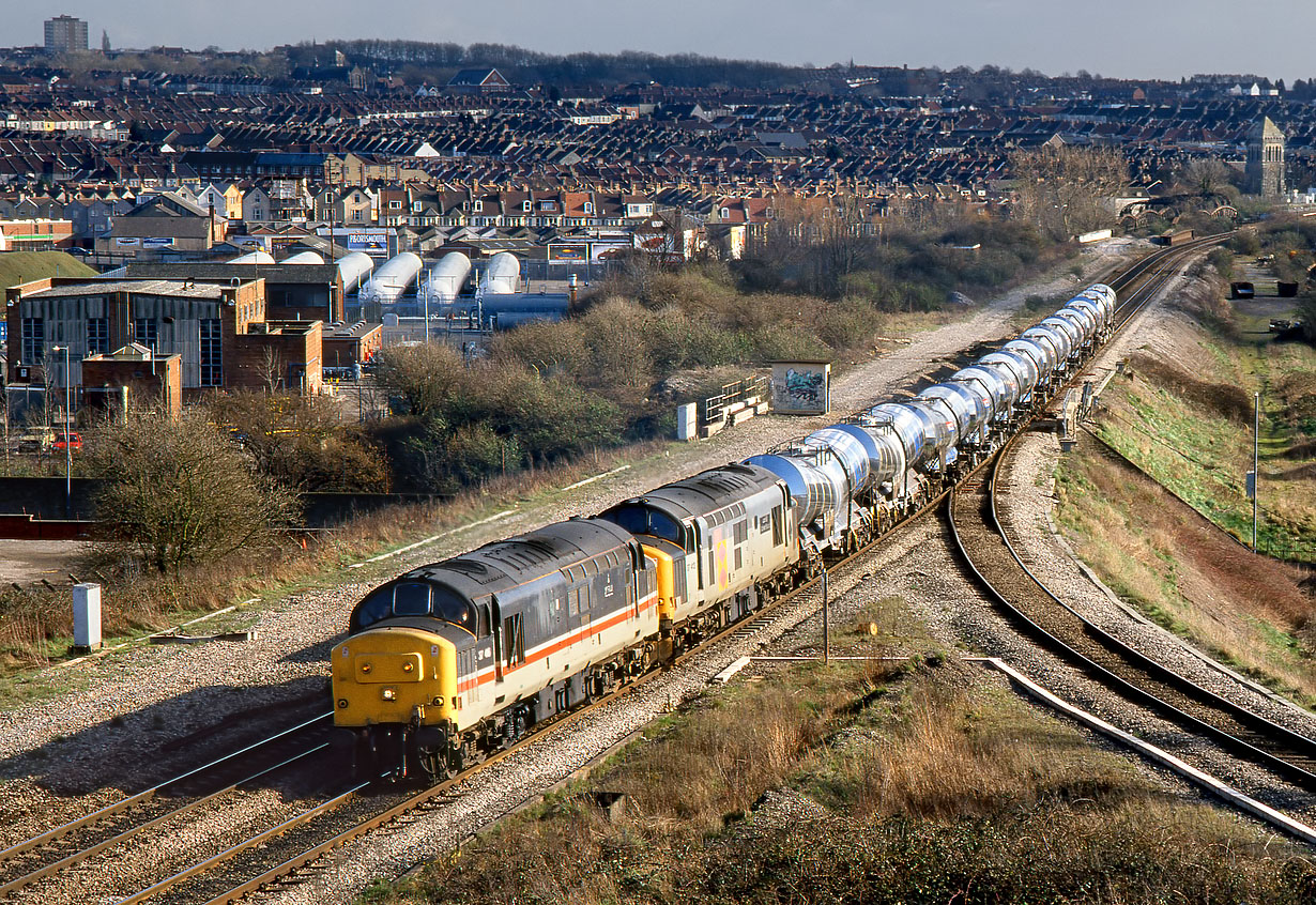 37416 & 37413 Narroways Hill Junction 3 March 1994