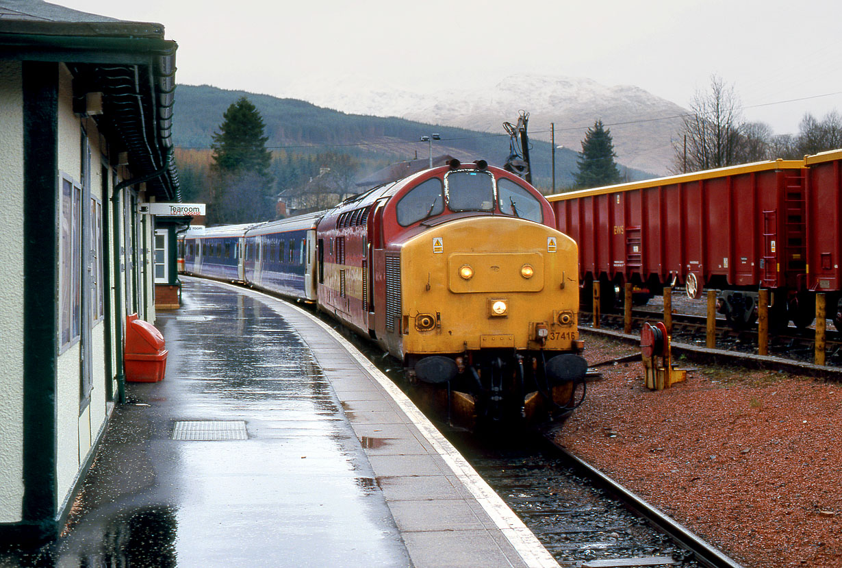 37416 Crianlarich 12 April 2000