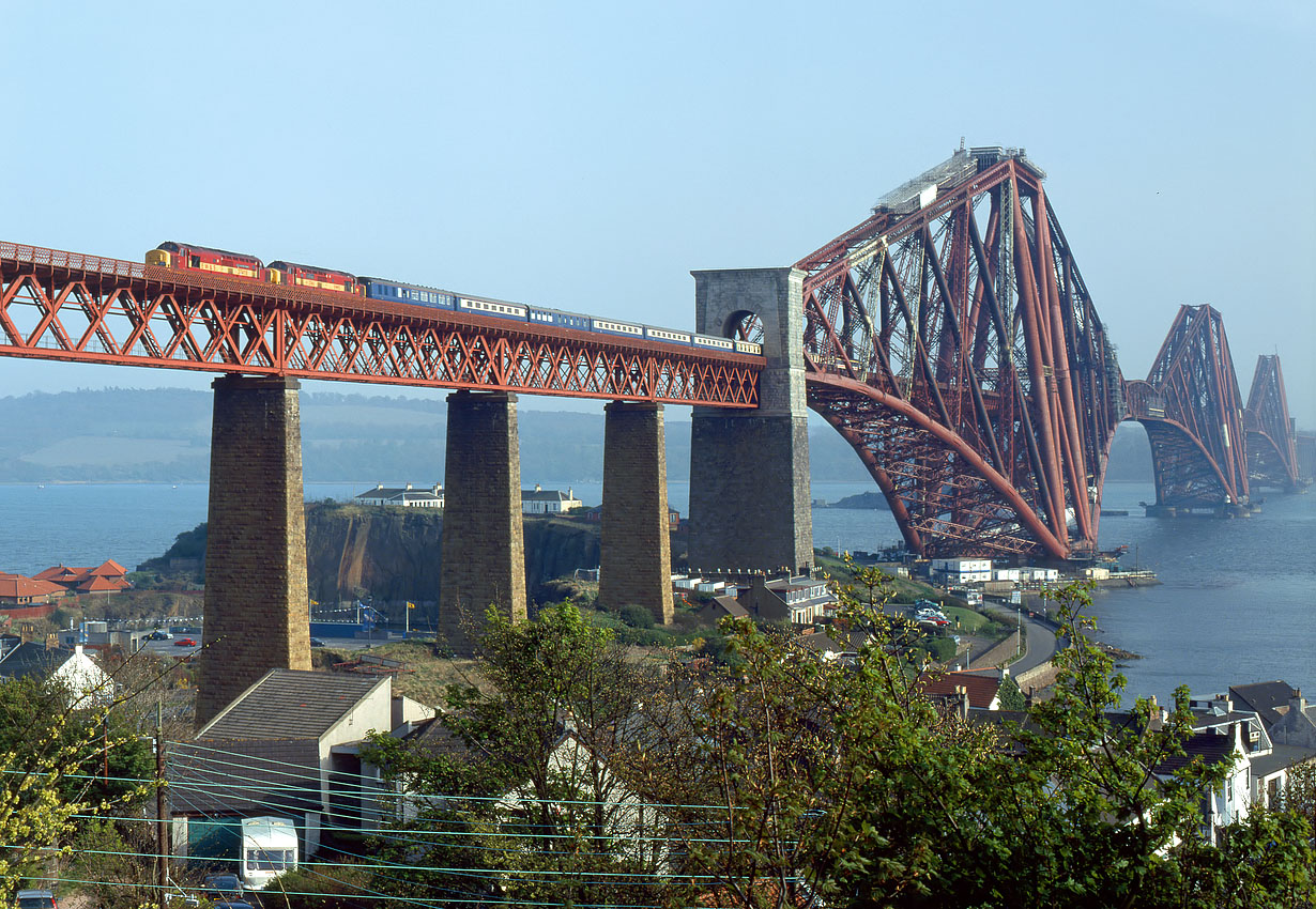 37418 & 37411 Forth Bridge 18 April 2003