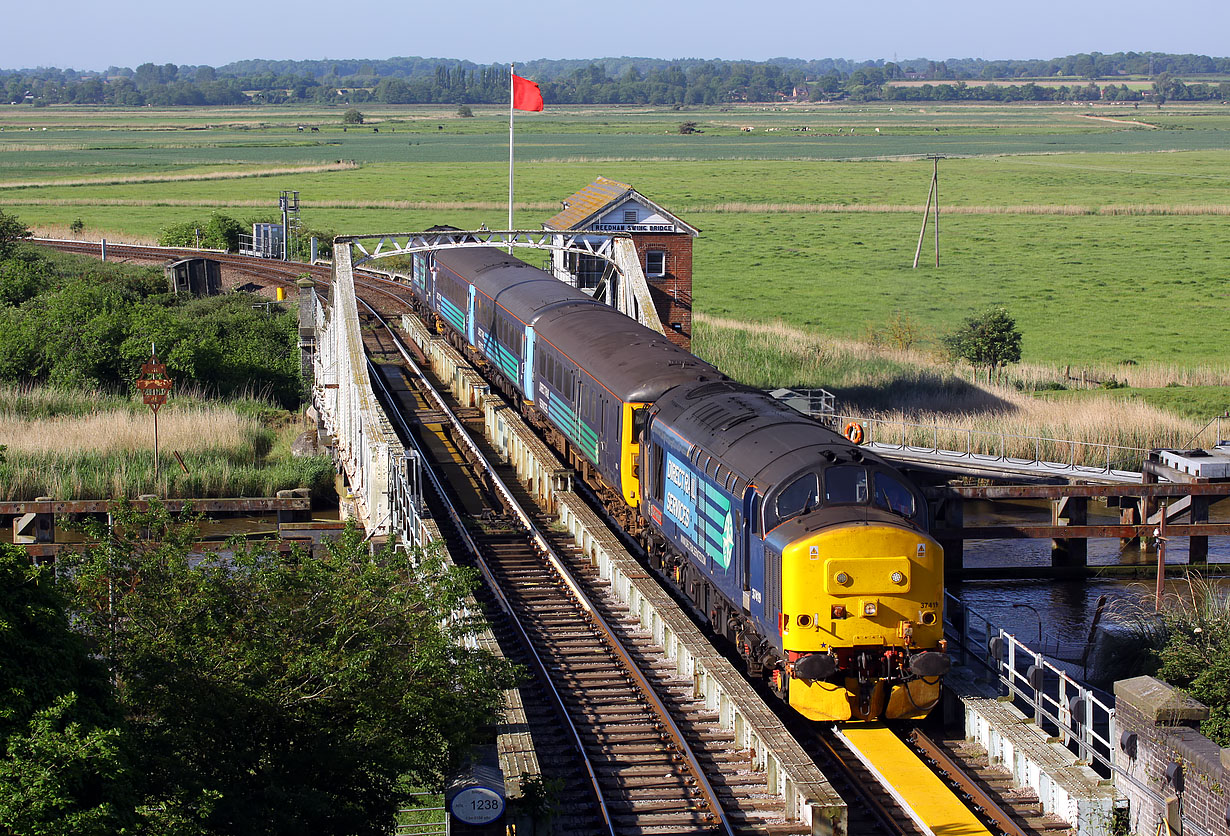 37419 Reedham Swing Bridge 26 May 2017