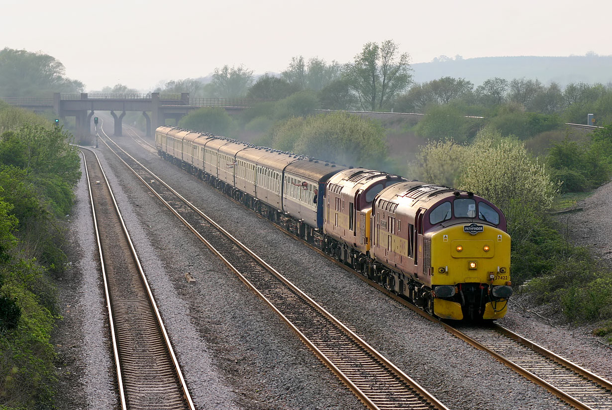 37422 & 37410 Llandevenny 14 April 2007